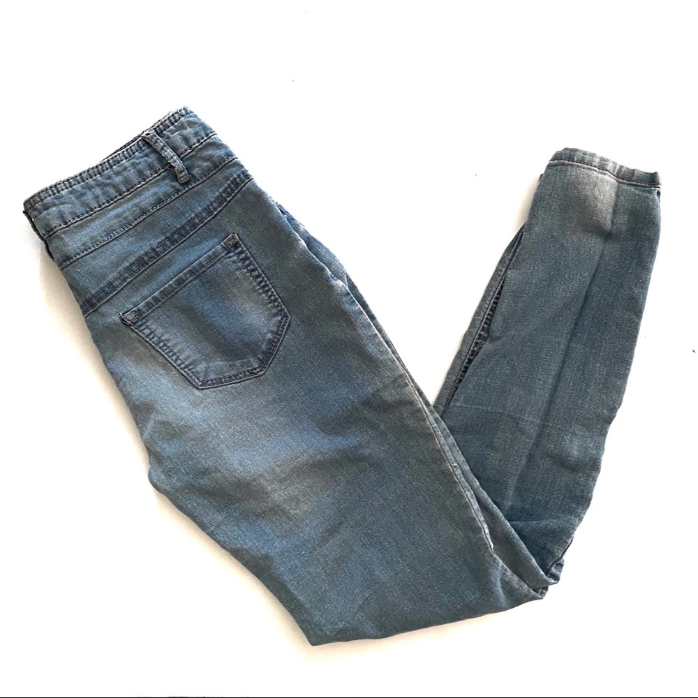 Women’s high waisted skinny jeans